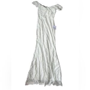 Lulu's White Flutter Sleeve Off-Shoulder Bridal Gown